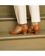 Brown Genuine Leather Vintage Low Heel Sandals