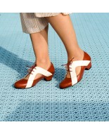 Brown and white leather vintage lace-up shoes