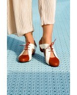 Brown and white leather vintage lace-up shoes