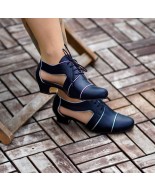 Black hollow leather lace-up shoes